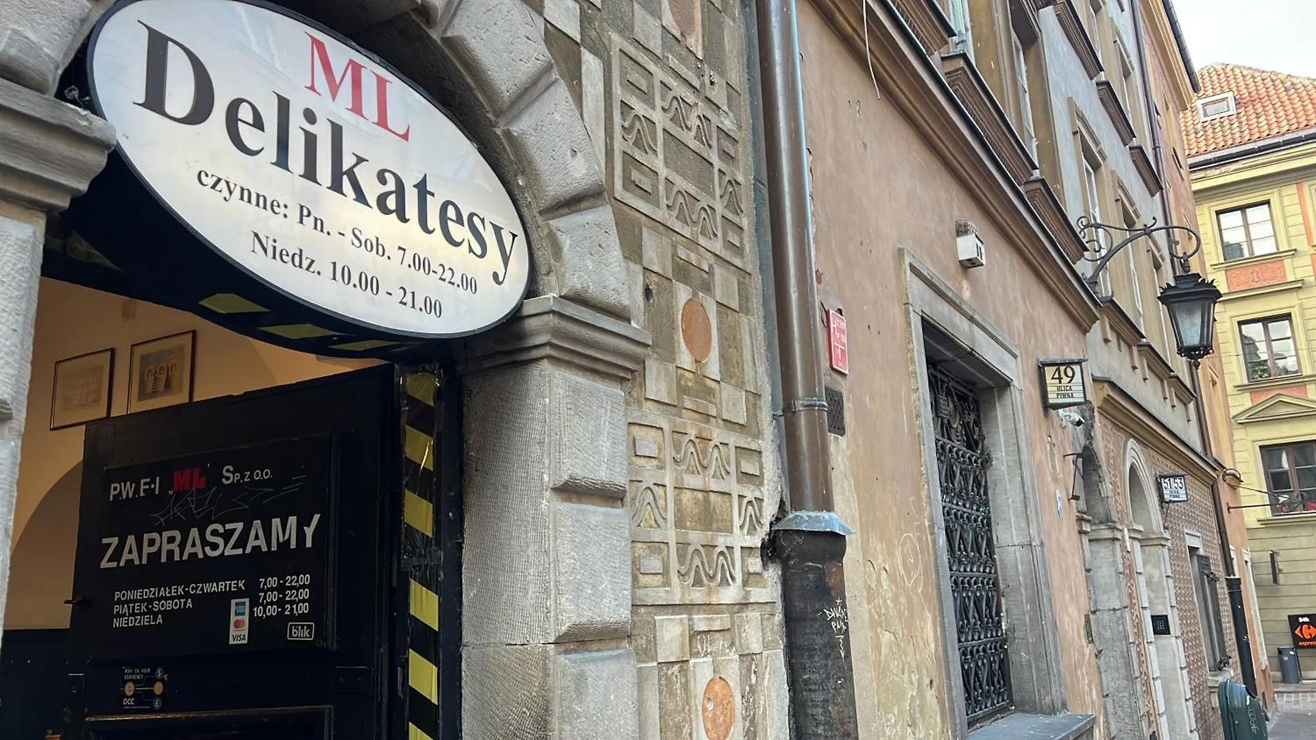Centrum Apartment Old Town Warsaw Stare Miasto Historyczna Kamienica Umiejscowiona W Zabytkowej Czesci Warszawy Obok Parku Multimedialnego I Barbakanu Parking 24H Sniadanie Opcjonaln Breakfast Optional Check In From 14 Pm Parter Ground Floor